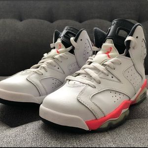 AIR JORDAN 6 Sneakers (women/kids)